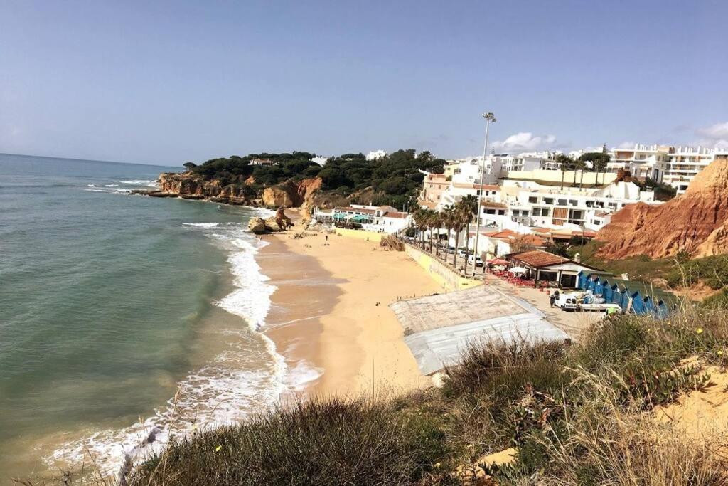 Magnifique Duplex Avec Piscine En Bord De Mer Leilighet Olhos de Agua  Eksteriør bilde